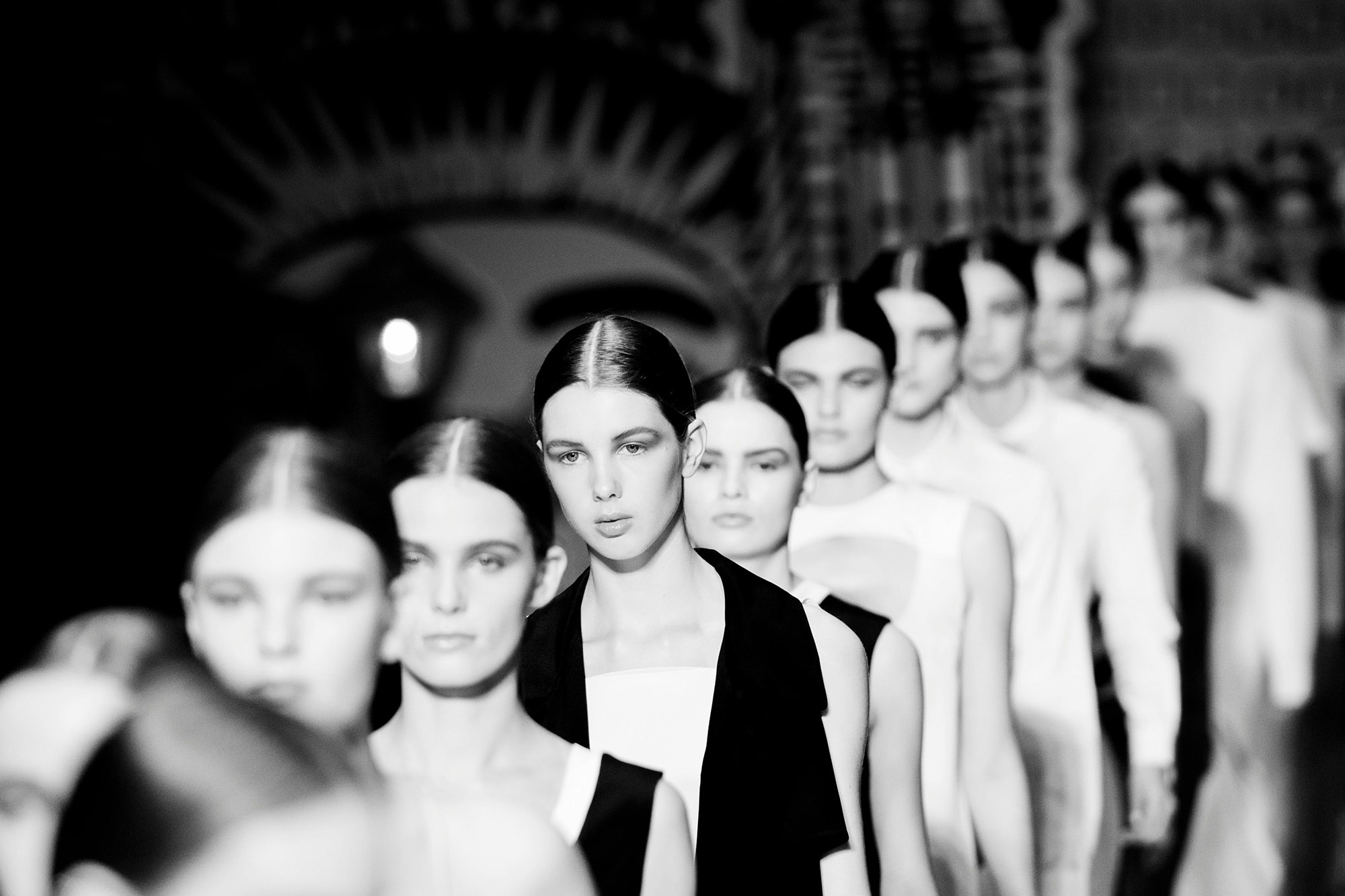 La logistica dietro la magia della Milano Fashion Week